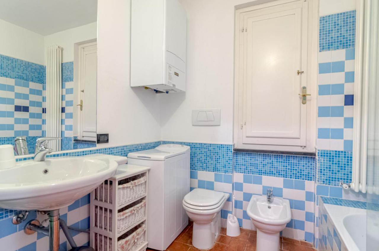 Recco Apartment With View And Pool Exteriör bild