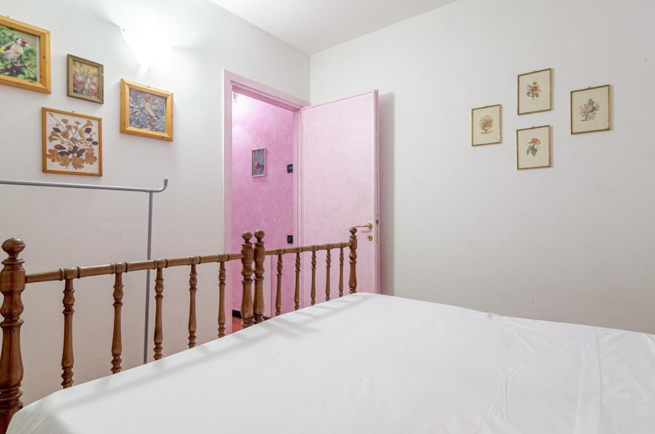 Recco Apartment With View And Pool Exteriör bild